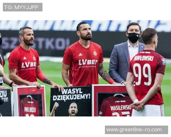 蓝狐传奇再续辉煌意甲赛场见证他的新生与激情